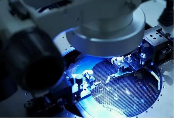 兰特普在CIOE’2023上推出基于自主知识产权芯片的宽带连续扫频激光器